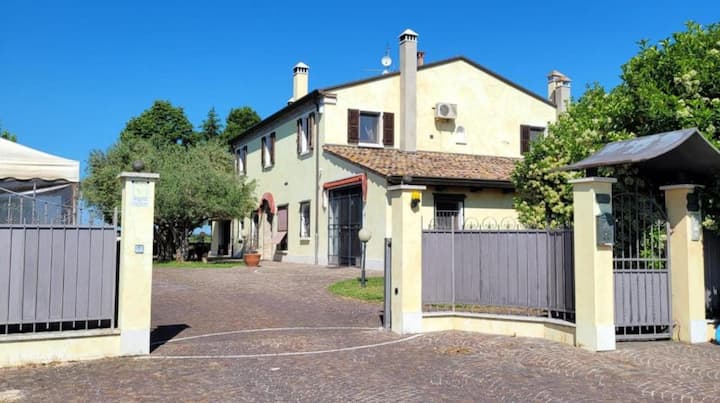 Villa Chez Barnie Green - Fiera Di Rimini - リミニ