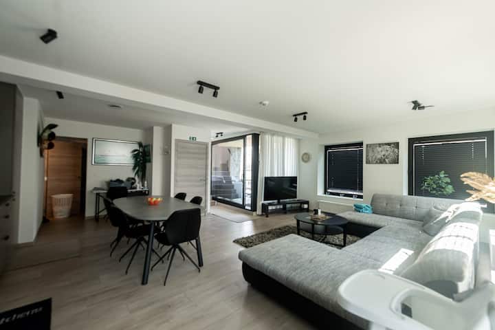 Duplex Appartement Gelegen Aan De Vissershaven - Bredene