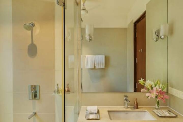 Casa Amana - 4BR · Casa Amana - 4 Bedroom Villa with Private Pool
