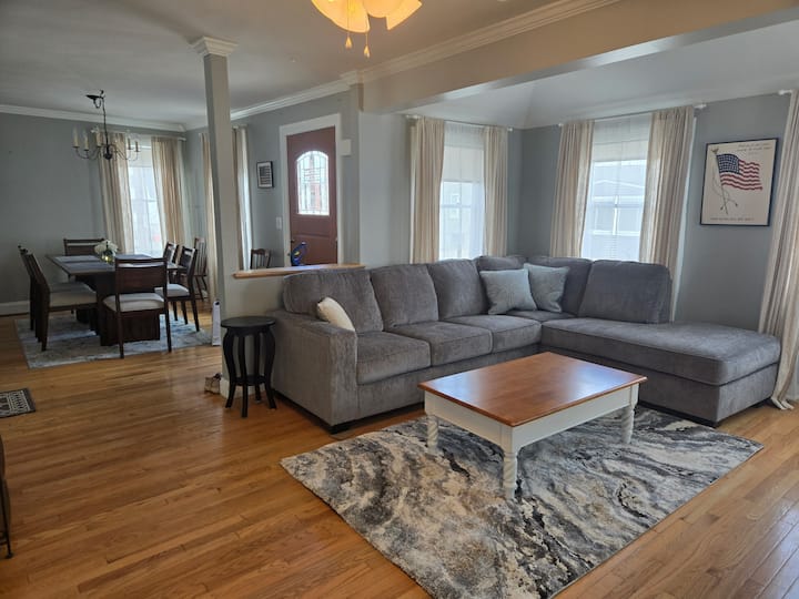 Beachside Retreat W/hot Tub - Hampton Beach, NH