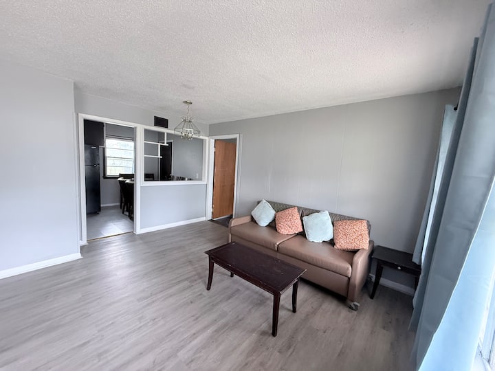 Affordable Furnished 3br Home Near Wsu - Wichita