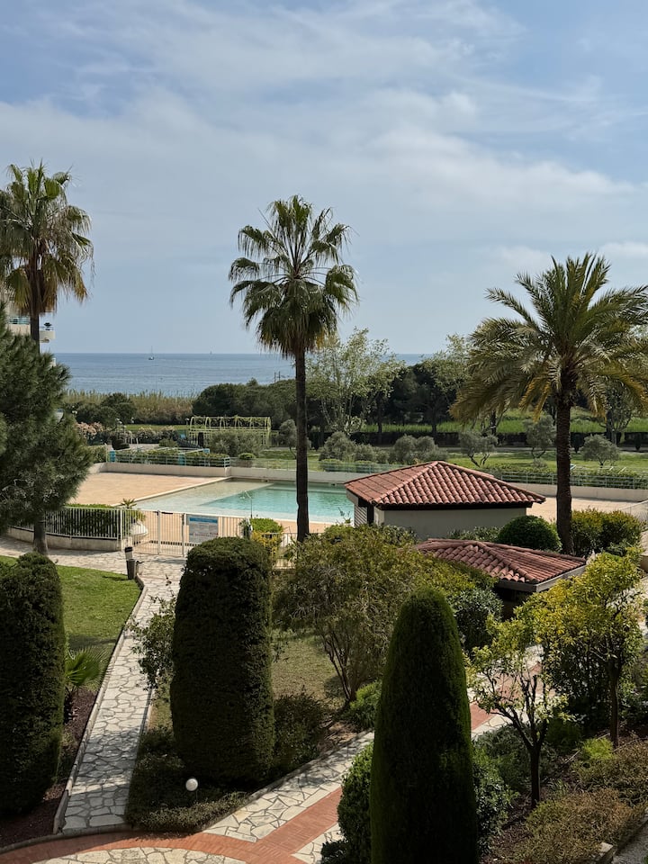 Vue Mer Et Piscine – Plage à Pied, Parking Inclus - Antibes