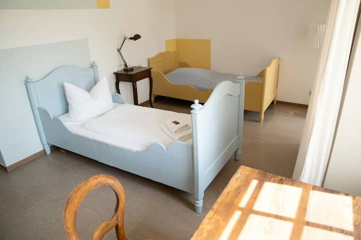 Schönes Zweibettzimmer Im Grünen - Engen