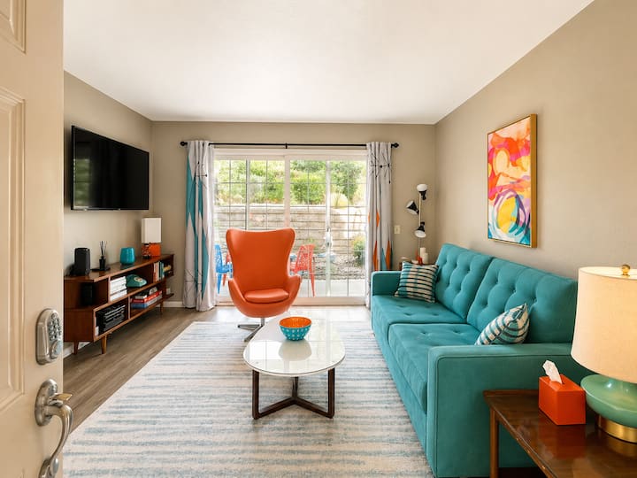 Stylish Ps Condo Near Downtown 1 Bed/1 Bath - Palm Springs, CA
