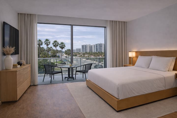 Relaxed Living Suite - Clearwater Beach, FL