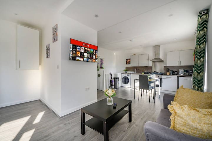 For Your Most Relaxed And Cosy Stay - Bradford