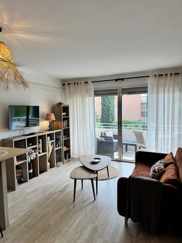 Studio Spacieux, Climatisé, Plage Et Centre à Pied - Rayol-Canadel-sur-Mer