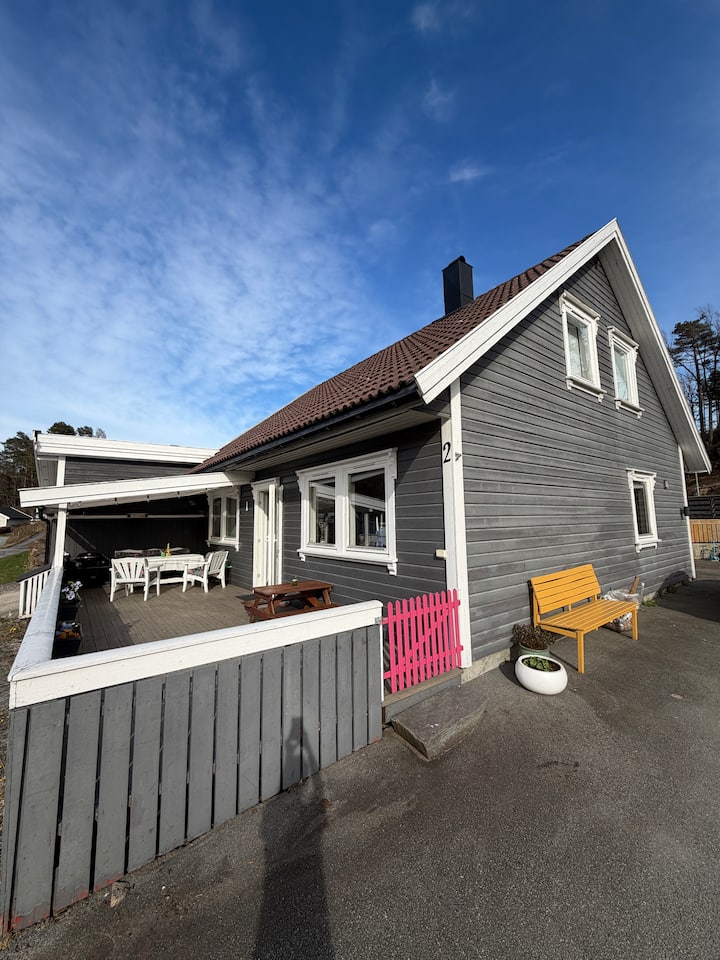 Stort, Barnevennlig Hus Kort Vei Til Dyreparken - Lillesand