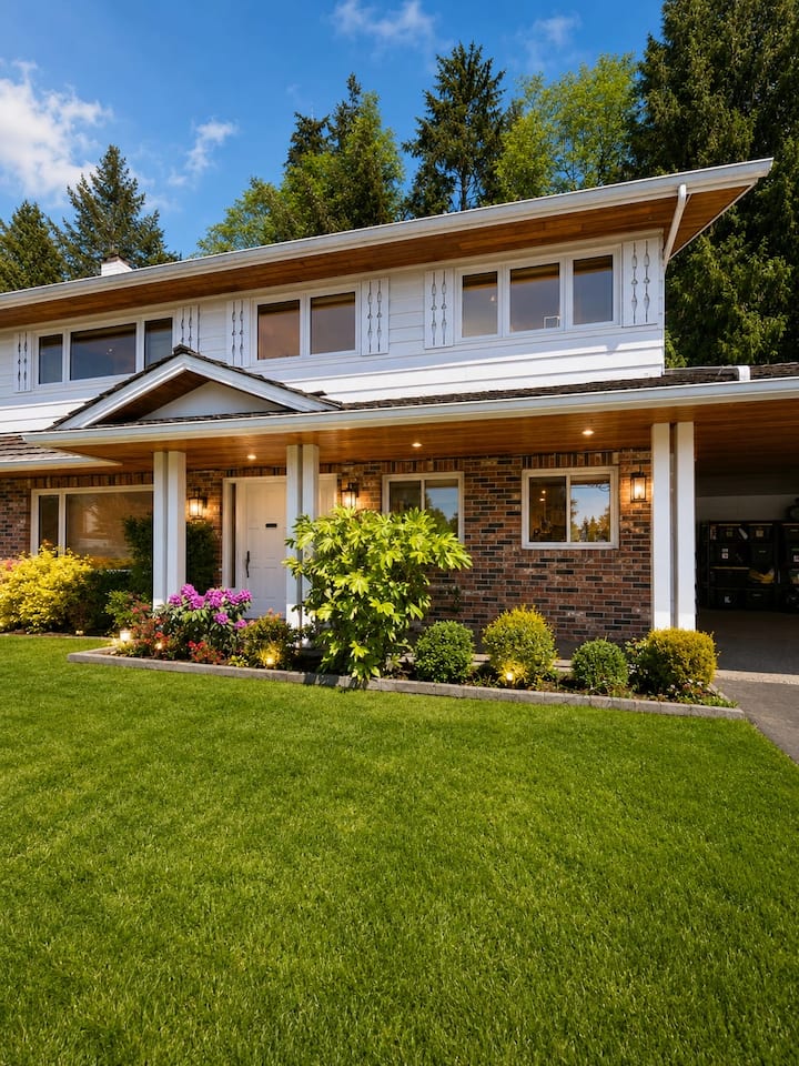 Forest Family Retreat - West Vancouver