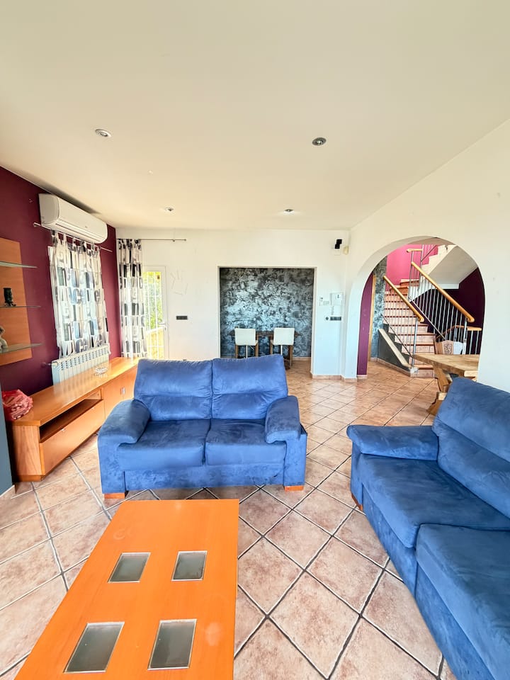 Villa Con Vistas, Gran Terraza, Ideal Para Grupos - Jalón