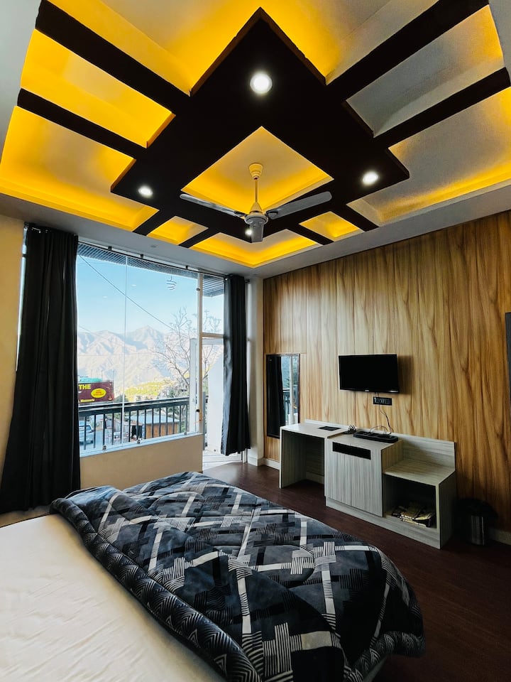 As Castle | Valley View Stay | Cozy Luxury Retreat - Mussoorie