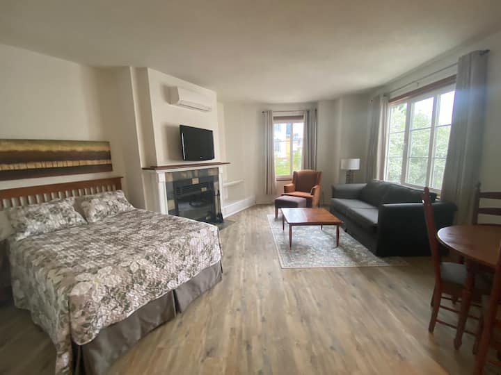 Le Cozy Nest Au Cœur De Tremblant Ski In/ski Out - Mont-Tremblant