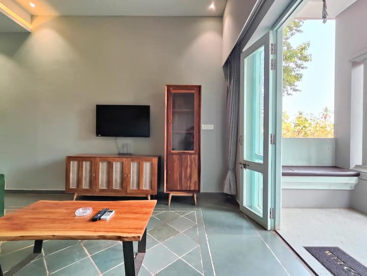 Living room image 2