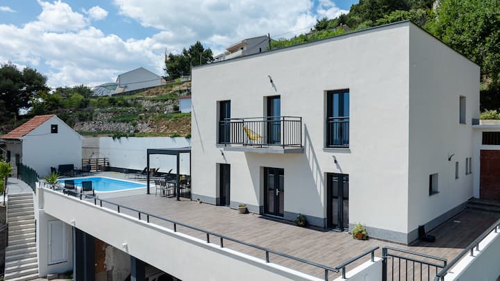 Villa Amare - Pool & Views Near Split - Split