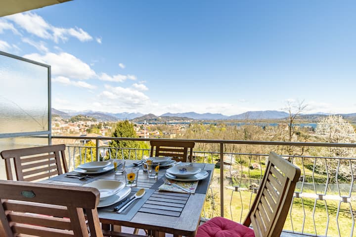 Pasadena House -Arona- Lake View - Ac -By Guestaly - Borgomanero