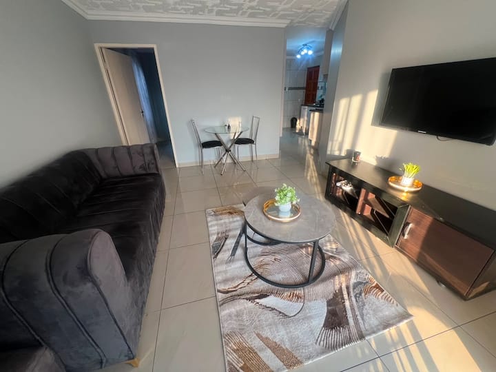 The Malva Luxe 1 - Modern Stay Near Or Tambo - Edenvale