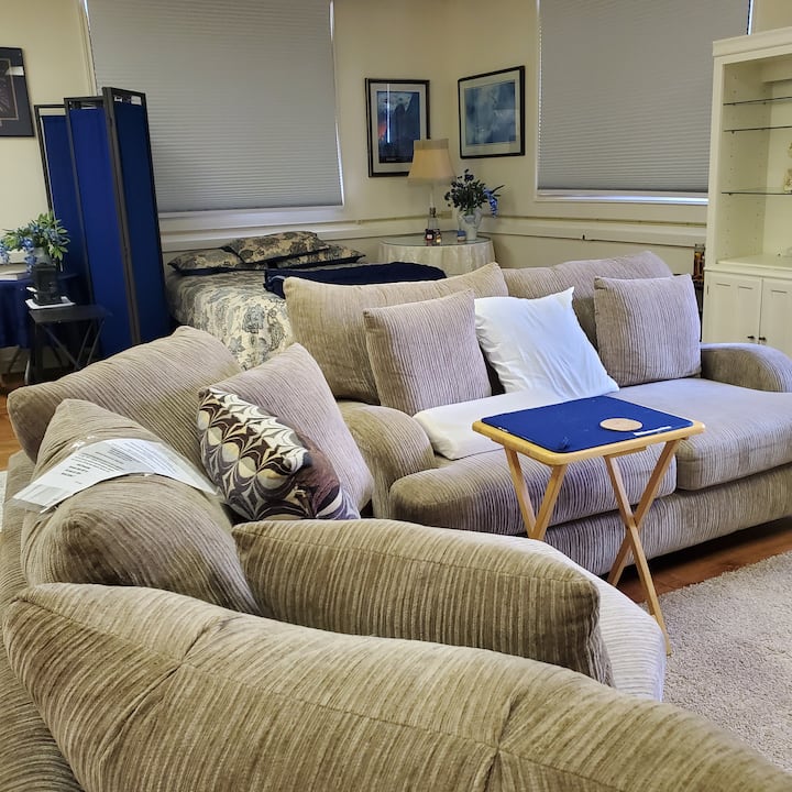 Anne's Room In Abigail Guest House - - Owen Sound