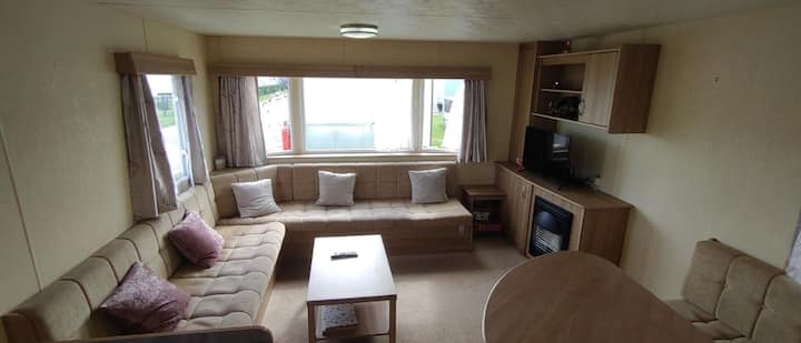 3 Bed Sleeps 8 - Skegness