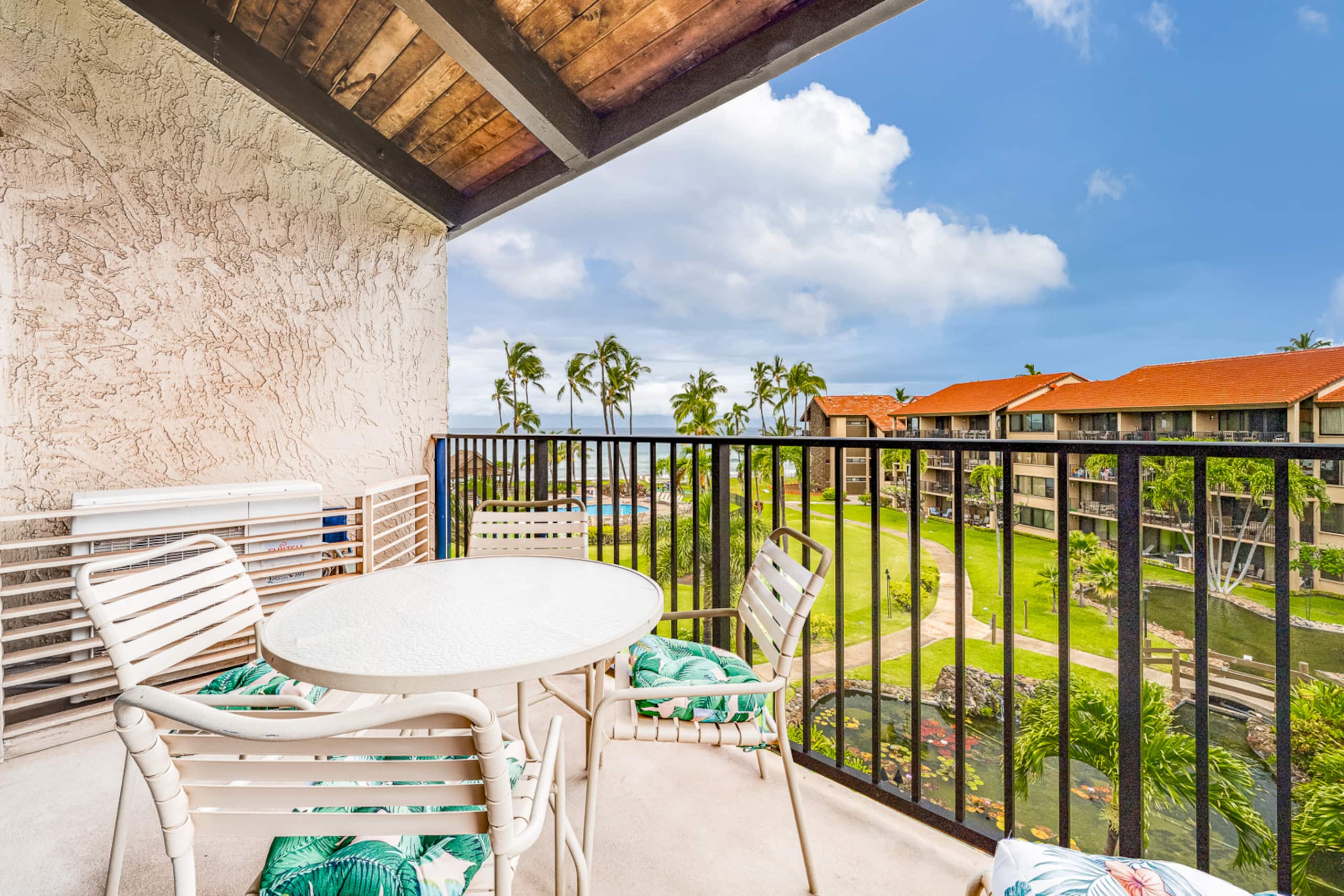 Oceanfront Papakea Condo | Pools & Ocean Views - Image 11