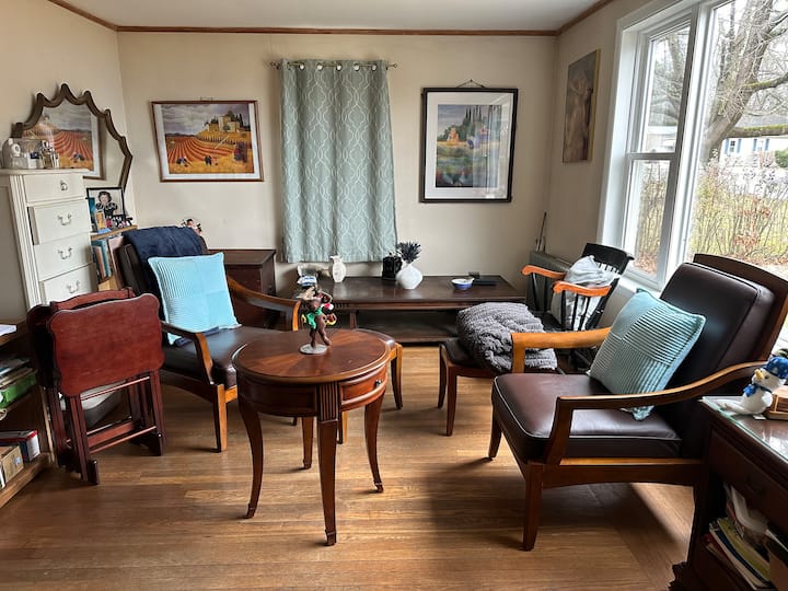1 Full Size Bed Backyard House Access Share Bath - Barrington, RI