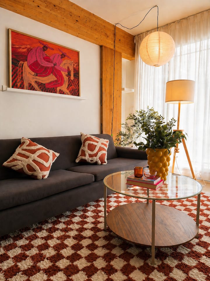 Stylish 2br Condo In Griffintown - Lasalle