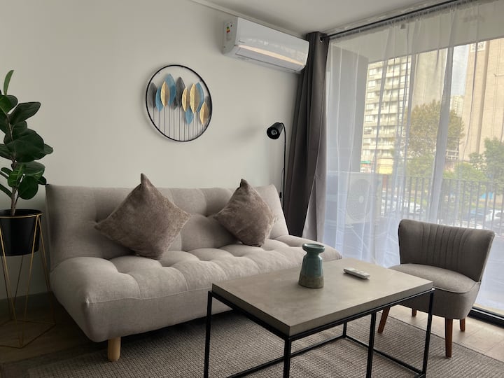Departamento Moderno Con Terraza Privada - Aeropuerto de Santiago Arturo Merino Benitez (SCL)