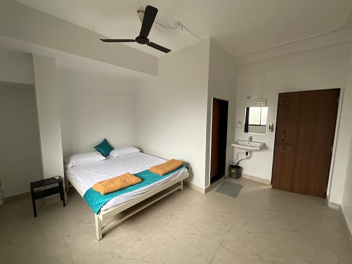White Lotus Bhakt Niwas_non Ac Room_ Attached Bath - Tuljapur
