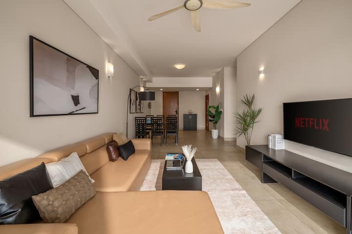 2br Han Riverfront Apt W Pool, 2 Mins - Han Market - 峴港