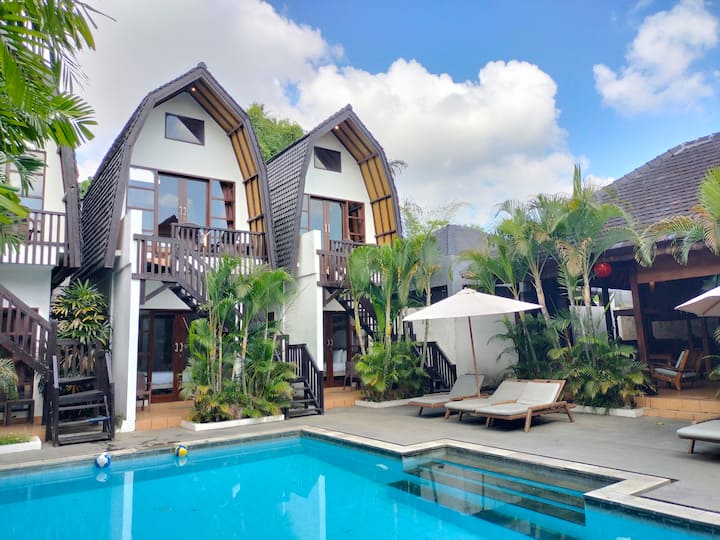 Private 12br Tropical Villa In The Heart Of Canggu - Bali