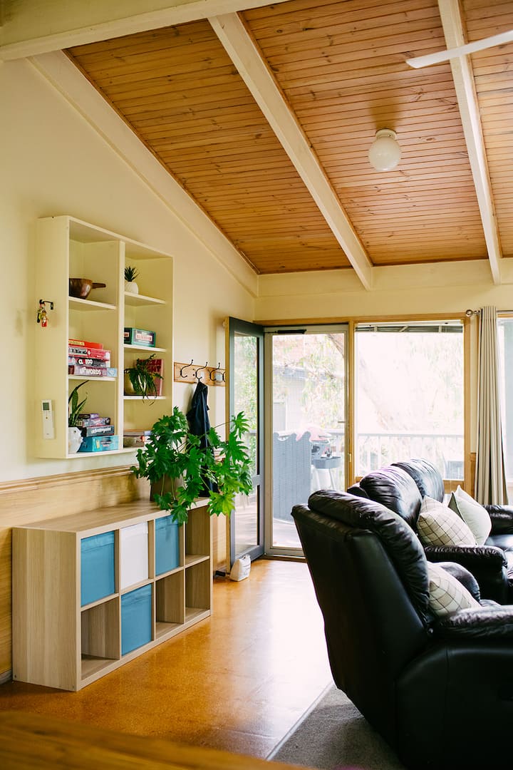 Elevated Bush Escape | Walk To Golf Course - Anglesea