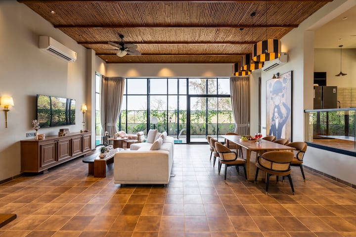 Living room image 3