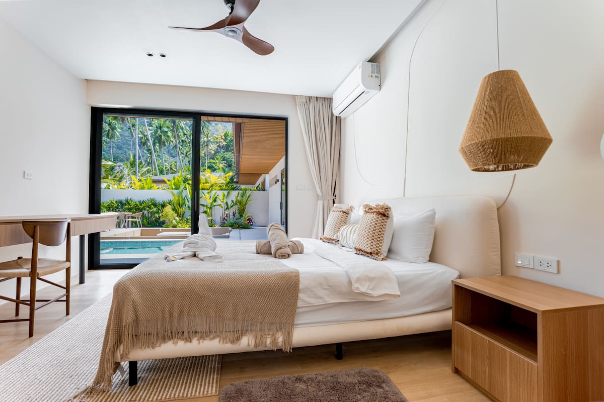 Bedroom opening onto the pool terrace