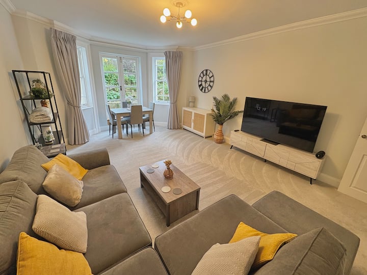 Spacious 2 Bedroom Flat In Central Tunbridge Wells - ロイヤルタンブリッジウェルズ