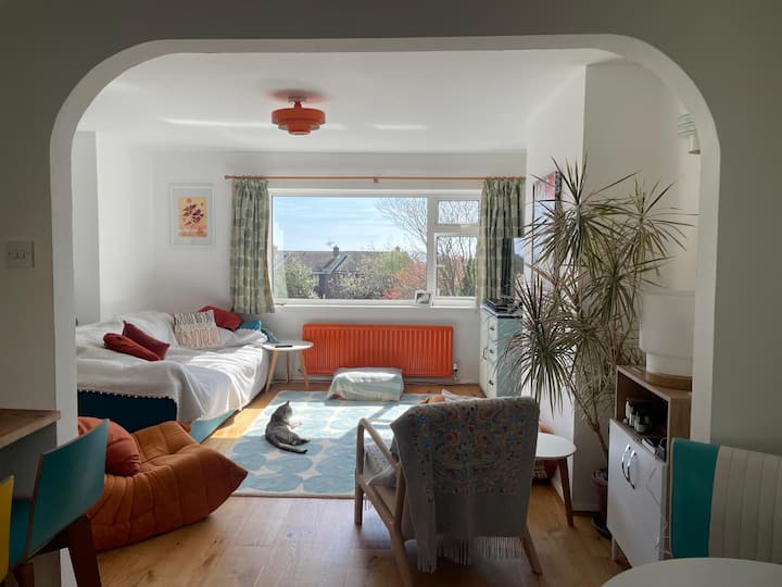 Great Views, Cosy Home! - Brighton Marina