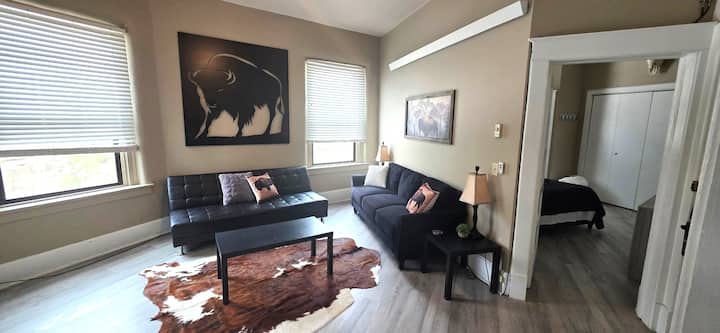 Bison Reserve Hot Springs Couples Unique 1br Suite - Hot Springs, SD