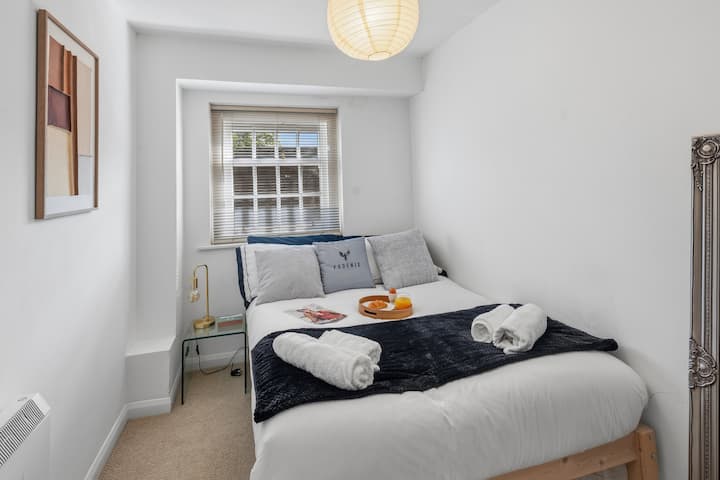 Modern 1br Flat | Walk To Canterbury Cathedral - Canterbury