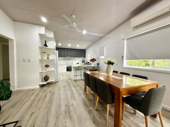 Relax And Comfortable Modern House - Lakes Entrance