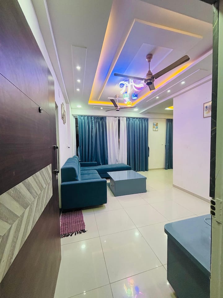 2 Bhk Penthouse With Open Terrace. Panoramic View - Vadodara