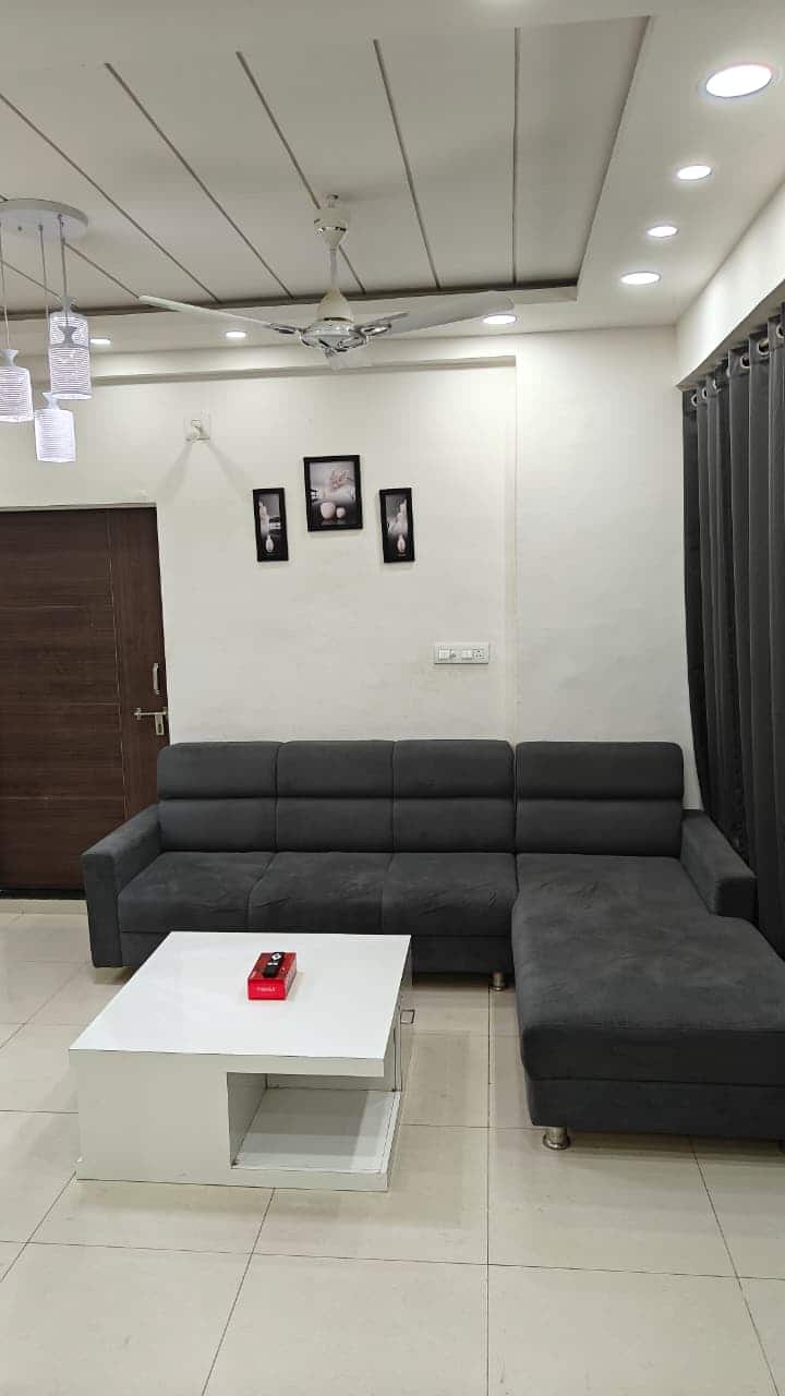 2 Bhk Penthouse With Open Terrace. Panoramic View - Vadodara