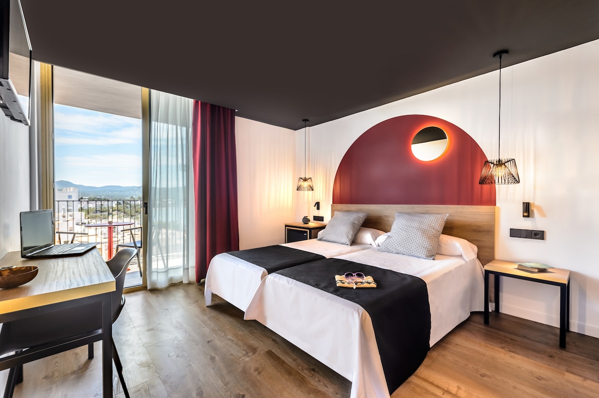 Twin Room Vista Mar Lateral- 3 adultos- District 2