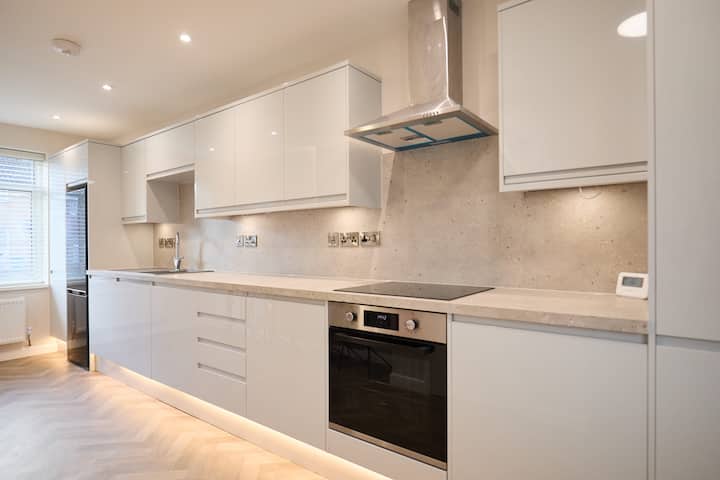 Perfect For Large Groups | 5 Double Bedrooms - Norwich