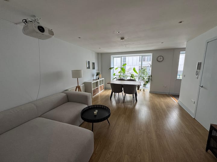2 Bedroom 2 Bathroom Flat In Central Dublin - Dublin