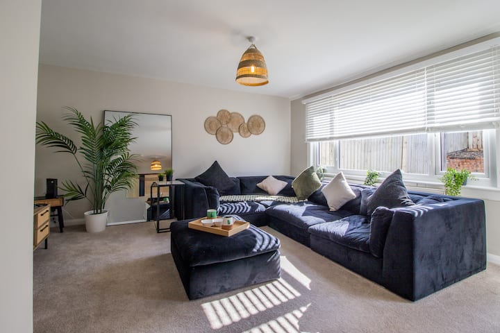 Marlie House - 3 Bedrooms East Kilbride - Strathaven