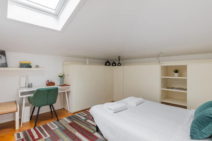 sofá cama de 140 cm con cubrecolchón