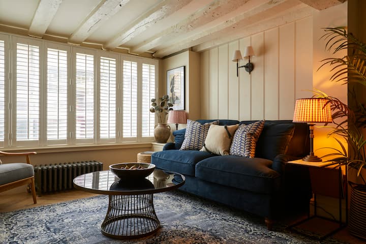 Courtyard Suite At The Bull Hotel – Central Henley - ヘンリー・オン・テムズ