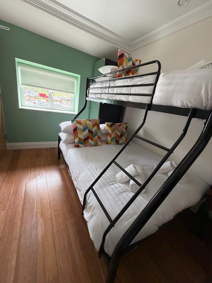 Westport Rooms - Triple Bunkbed Room - Room 8 - Westport