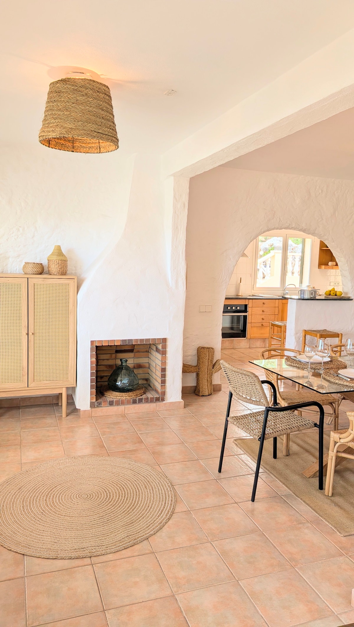 Ocean views and private pool, beach access 5