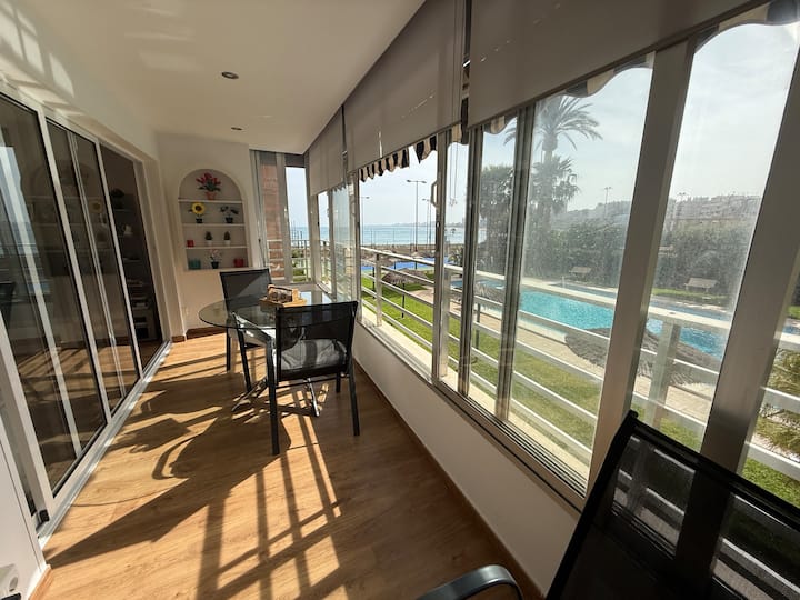 Frente Al Mar En Muchavista Con Piscina Y Terraza - Alicante