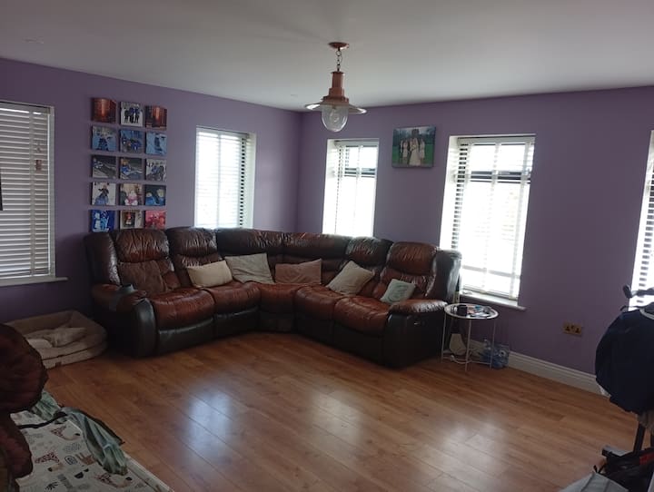 Holly Lodge - Cobh
