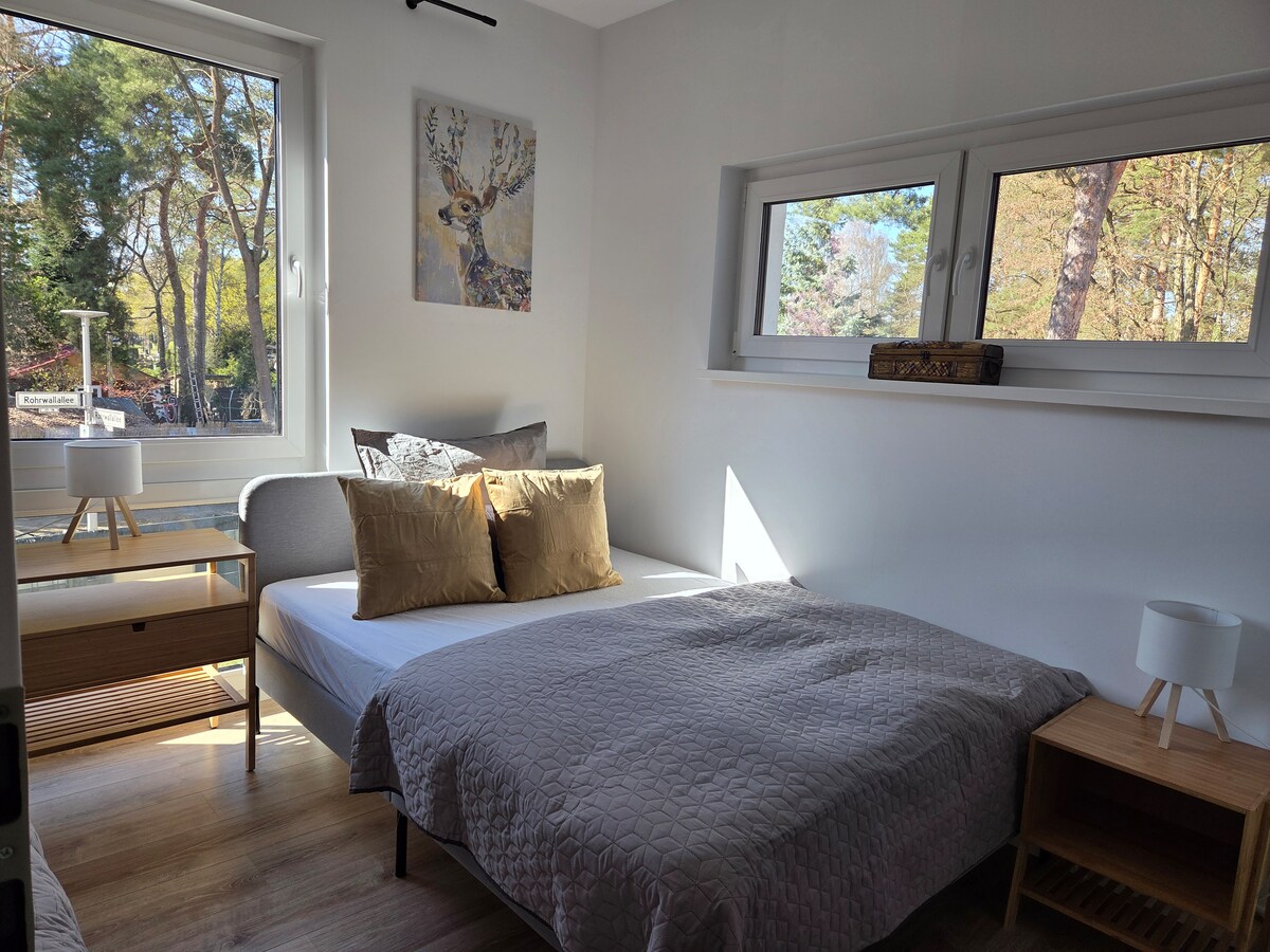 Stylish, Family Friendly, Terrace, Next to the Water